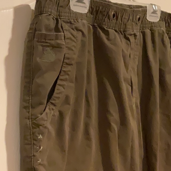 Men’s Kuwallatee Joggers, olive green. Size Large - Picture 4 of 6